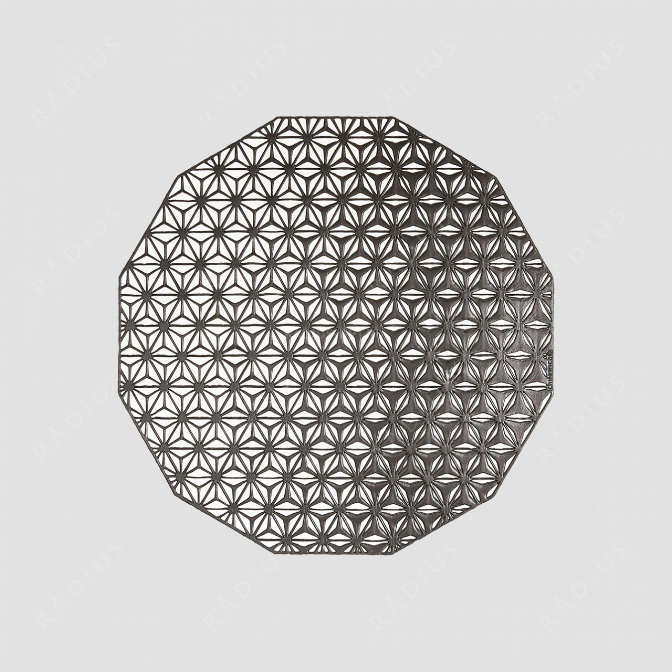 Салфетка подстановочная, диаметр 36 см, Black, винил, серия Kaleidoscope, CHILEWICH, США